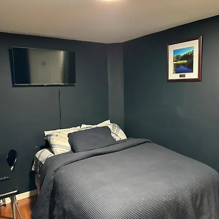 Fidelia Crystal Room, Queen Bed Minutes From Newark Liberty International Airport And Newark Penn Station Irvington Exterior photo