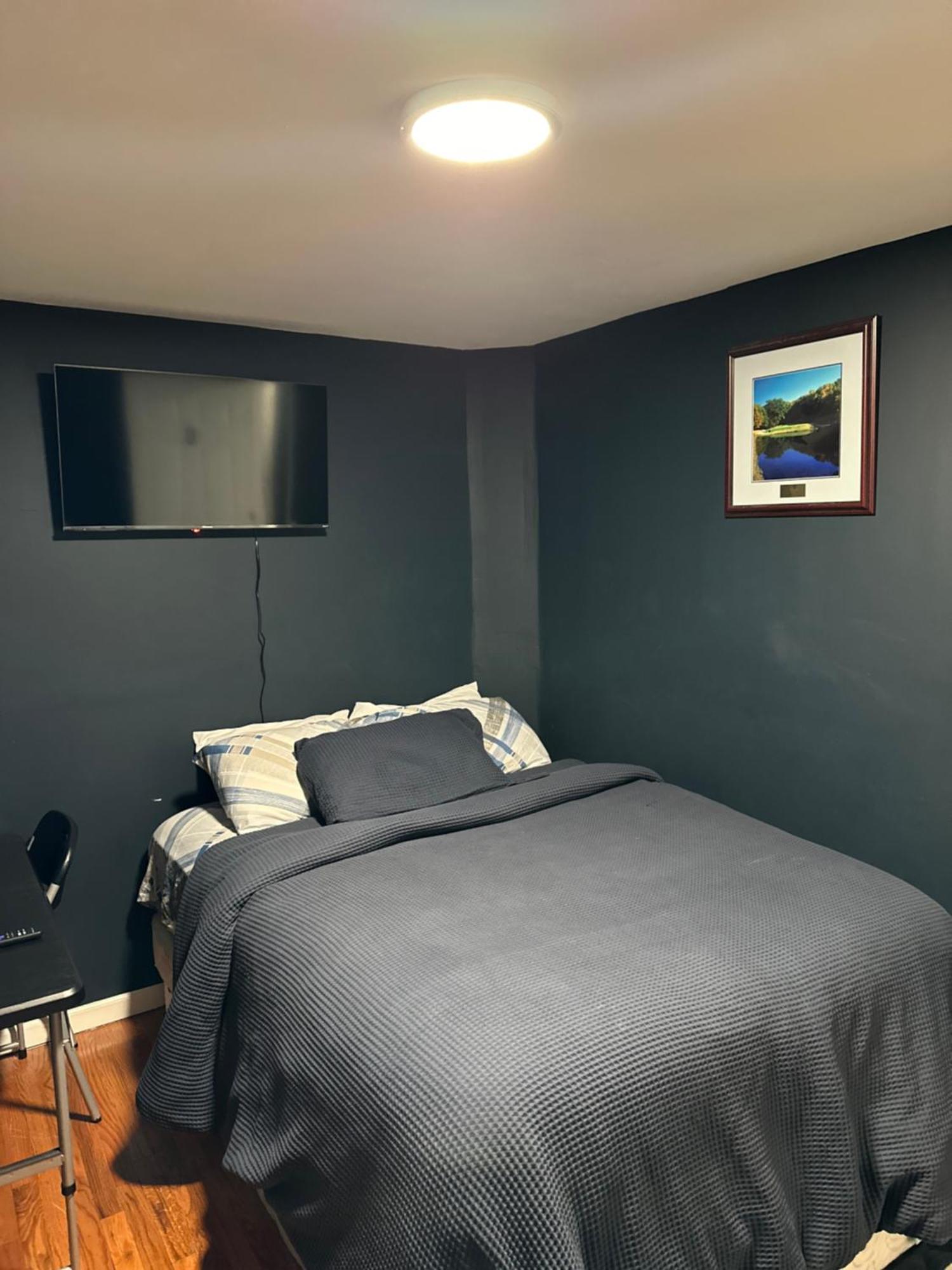 Fidelia Crystal Room, Queen Bed Minutes From Newark Liberty International Airport And Newark Penn Station Homestay *